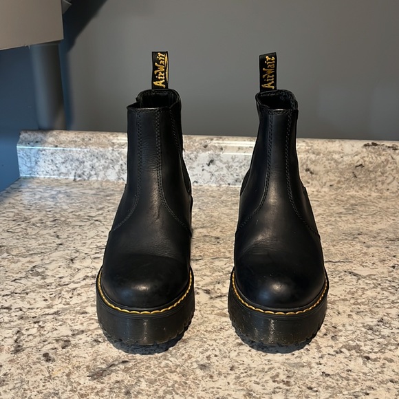 Doc Martens Rometty size 7 - Picture 3 of 6